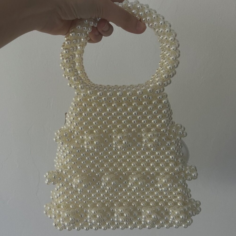 Elegant Pear Mini Handbag – Fits Cell Phone!